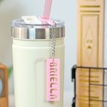 Personalisierte Multicolor 3D gedruckt Becher Strohhalm Namensschild Anhänger mit Text und Strohhalm Becher Accessoire Geburtstag Geschenk für Familie Freund