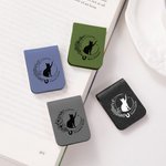 Personalisierte Katze Mond Geburt Blume magnetische Leder Lesezeichen Clip mit Namen Lesen Schreibwaren Zubehör Geburtstag Geschenk für Bücherwürmer Buchliebhaber