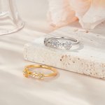 Personalisierte zierliche 2-3 Geburt Blumen Zirkon Ring Minimalistische Schmuck Muttertag Jahrestag Geburtstag Geschenk für Frauen