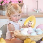 Personalisierte niedliche Osterhase anfängliche Karotte füllbar Osterei mit Namen Ostern Party Gunst Geschenk für Jungen Mädchen
