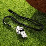 Silbato personalizado grabado con símbolo de béisbol o fútbol con nombre y cordón regalo para entrenador ideal para deportes escolares y al aire libre