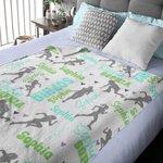 Personalisierte Running Girl World Cloud weiche Decke mit Namen Home Decor Geburtstagsgeschenk für Sportliebhaber