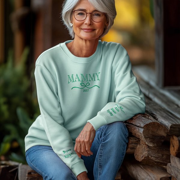 Personalised Multicolor Bow Embroidered Grandma Soft Sweatshirt Hoodie with 1-12 Grandkids' Names Mother's Day Birthday Gift for Grandma Mom