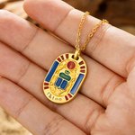 Collana personalizzata di scarabei con nome inciso Egitto Regalo di compleanno per gli appassionati della cultura dell'Antico Egitto