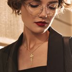 Collier Croix d'Amour Creuse Personnalisée avec Nom Anniversaire Eglise Baptême Cadeau pour Femmes Chrétiennes