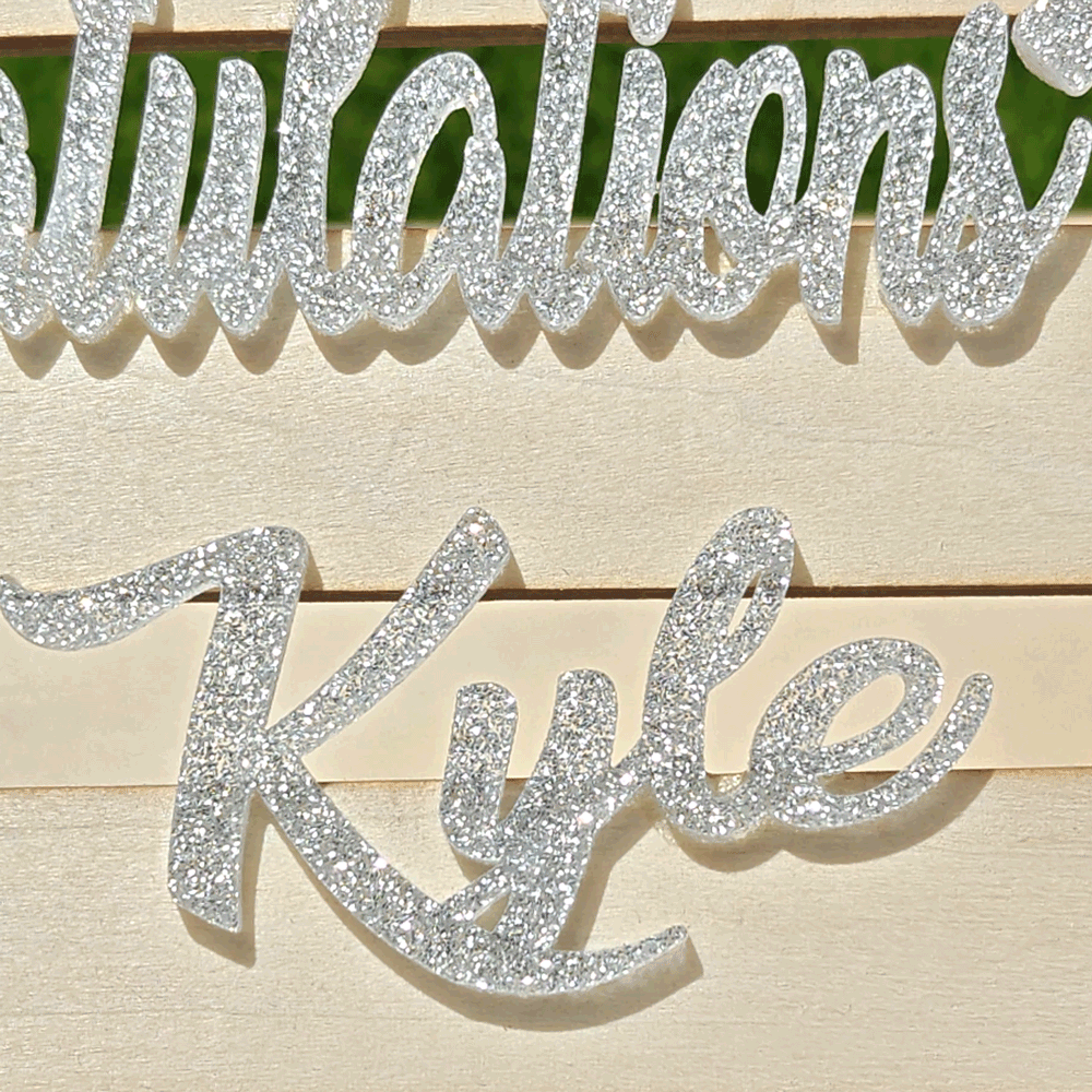 Personalisierte Glitter Graduation Cap Holzkiste Aufbewahrungsbox mit Text und Jahr Party Accessoire Graduation Geschenk für Absolventen
