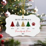 Ornement de Noël personnalisé en céramique avec 2-6 noms année et corde Cadeau de décoration de Noël pour la famille
