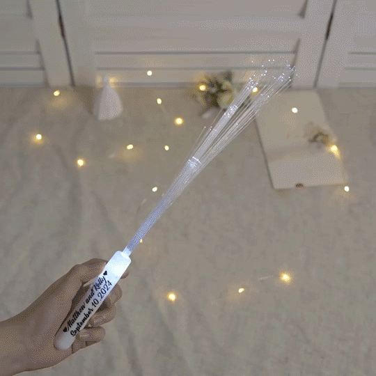 Gepersonaliseerde Draagbare White Glow Fiber Sticks met Tekst Vervangbare Vuurwerk Wedding Party Concert Gift voor de Newlyweds Vrienden