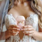 Etichetta personalizzata con amore e grazie floreale per disinfettante per le mani, set di 30 con testo e data Bomboniere per matrimonio di fidanzamento Regalo per la coppia