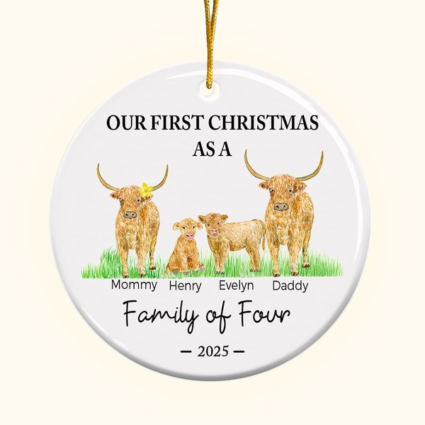 Gepersonaliseerd Highland Koe Familie Keramisch Ornament Onze Eerste Kerstmis Hangend Ornament Vakantie Decoratie Cadeau voor Familie Kid Highland Koe Liefhebber