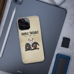 Personalisierte Trouble Maker Haustier Thema TPU Slim Phone Case mit Namen und Wandfliese Hintergrund Geschenk für Hund Katze Liebhaber