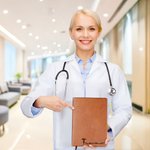 Personalisierte Rod of Asclepius Leder gefüttert Notebook mit Text und 200 Seiten Papier Geburtstag Anerkennung Geschenk für Krankenschwester Arzt medizinisches Personal