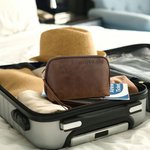 Borsa personalizzata in vera pelle per accessori elettronici da viaggio con testo inciso regalo multiscomparto per festa del papà compleanno 8