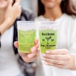 Personalisierte Margs & Matrimony Einweg-Plastikbecher mit Text Satz von 10 Bachelorette Bridal Party Supplies Geschenk für neue Paar