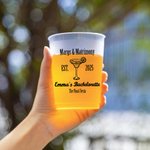 Personalisierte Margs & Matrimony Einweg-Plastikbecher mit Text Satz von 10 Bachelorette Bridal Party Supplies Geschenk für neue Paar
