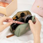 Trousse de maquillage personnalisée avec nom Accessoires de voyage portables Anniversaire Cadeau d'enterrement de vie de jeune fille pour les femmes