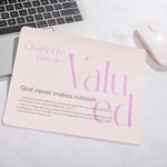 Tappetino per mouse antiscivolo personalizzato You Are Valued con versetto biblico e nome Regalo di compleanno religioso per colleghi cristiani