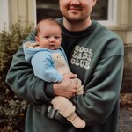 Personalized Embroidered Cool Moms Dads 100% Cotton Unisex Sweatshirt with Kid Names Mother's Day Father's Day Baby Announcement Gift for Parents