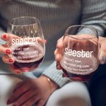 Personalizado Seester Definición 12oz Stemless Copa de Vino con Nombre Cumpleaños Treat Inicio Bar Housewarming Regalo para Hermanas Amigos