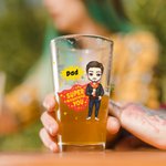 Personalisierte Super Powers Cartoon Charakter 16oz Bierglas mit Namen Vatertag Geburtstag Geschenk für Papa Opa Bierliebhaber
