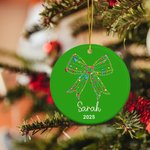 Personalisierte bunte Lichter Coquette Bogen Keramik Ornament mit Namen und Foto 2025 Weihnachtsbaum Dekor Urlaub Geschenk für Familie Freund