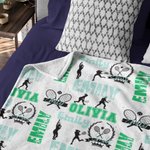 Personalisierte Energetic Tennis Mädchen Silhouette weiche Decke mit Multicolor Namen Home Decor Geburtstagsgeschenk für Sport Tennisliebhaber