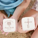 Boîte à bijoux personnalisée en cuir pour la première communion avec nom et date, étui portable, accessoire de voyage, cadeau de baptême pour elle