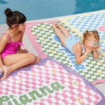 Personalisierte schnell trocknende Mikrofaser Schachbrett Gänseblümchen Strandtuch mit Namen Sommer Reise Wesentliche Geschenk für Kinder