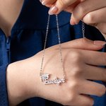 Personalizado delicado collar de graduación nombre de la tapa con el recuerdo de graduación grabado año regalo de cumpleaños para la clase de 2025 graduados