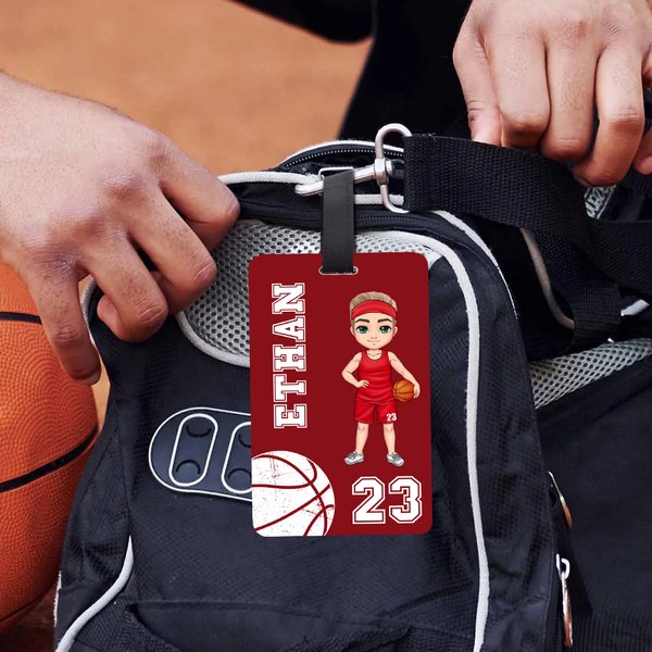 Etichetta per il bagaglio personalizzata con nome e numero per il personaggio del cartone animato del calcio e della pallacanestro, regalo essenziale per gli amanti dello sport.