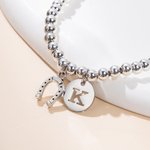 Personligt Lucky Horseshoe Elastiskt pärlarmband Smycke med initialer Födelsedag Dop Jubileum Present till barn Vuxna