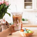 Personlig søt kanin med blomsterinitialer 16 oz navn akrylglass med sugerør og lokk Happy Easter Party Bursdagsgave til gutter jenter