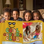 Couverture Personnalisée Sunglass Cool Cousins Club 5-8 Photo Collages avec Année Multicolore Décoration Maison Réunion de Famille Cadeau de Noël pour les Enfants