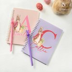 Cahier à spirales A5 et parure de stylos lapin avec initiales et noms personnalisés Cadeau d'anniversaire de Pâques pour enfants