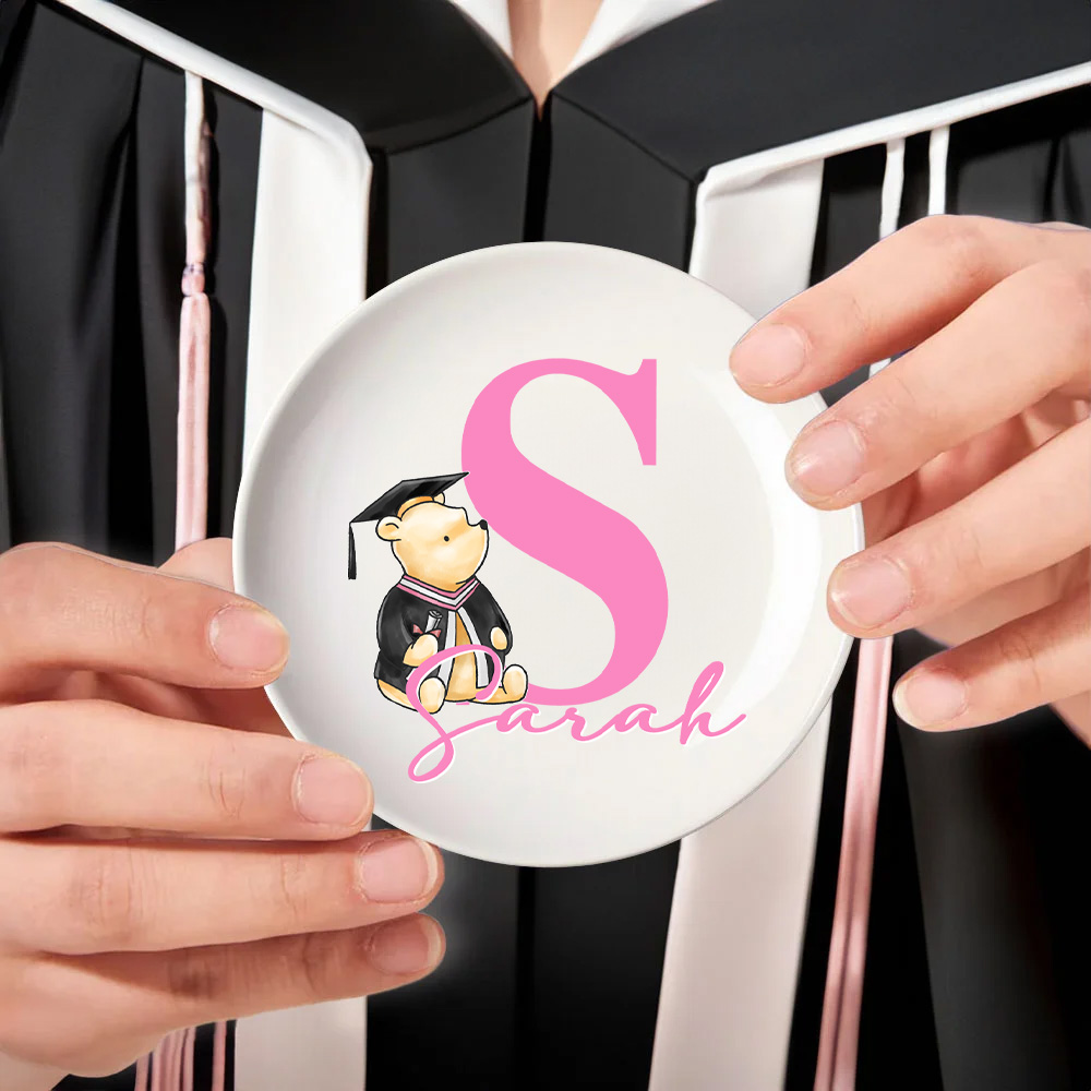 Personalized Classic Winnie the Pooh Bachelor Hat Ceramic Trinket Jewelry Dish with Name Birthday Graduation Celebration Gift for Graduates Classmates
