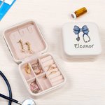 Portagioie portatile in pelle con nome, regalo di laurea essenziale e di apprezzamento per il personale medico.