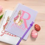 Cahier à spirales A5 et parure de stylos lapin avec initiales et noms personnalisés Cadeau d'anniversaire de Pâques pour enfants