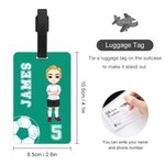 Personalisierte Multicolor Fußball Cartoon Charakter Gepäckanhänger mit Name und Nummer Reise Essentials Geburtstagsgeschenk für Sportliebhaber