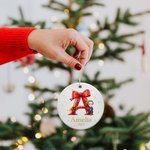 Spersonalizowana ceramiczna ozdoba świąteczna z imieniem i nazwiskiem oraz rokiem na choinkę Prezent świąteczny dla dzieci i rodziny