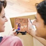 Personalisierte zusammen für immer Cartoon umarmt Paar Herz Namen hölzernen Rahmen mit Stand Desk Decor Valentinstag Jahrestag Geschenk für Paare