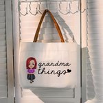 Personalisierte Oma Dinge Cartoon Charakter Canvas Tragetasche mit Ledergriff Reisezubehör Geburtstagsgeschenk für Oma Senior Frauen