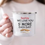 Gepersonaliseerde Ik Hou Van Je Meer Leuke Cartoon Koekje 11 oz Zilver Rand Emaille Mok met Naam en Tekst Verjaardag Valentijnsdag Cadeau voor Koppels