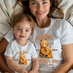 Personlig Hugging Bears Our First Mother's Day 100% bomull Baby Onesie med namn Första mors dag gåva till mamma baby
