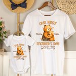 Personlig Hugging Bears Our First Mother's Day 100% bomull Baby Onesie med namn Första mors dag gåva till mamma baby