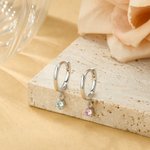 Personalizado minimalista de plata esterlina piedra de nacimiento Huggie Hoop Stud Pendiente Aniversario Cumpleaños Regalo para las mujeres