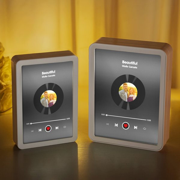 Gepersonaliseerde Muziekspeler Foto Design LED Fotolijst Spiegel met Naam Datum Tekst Bureau Decor Verjaardag Cadeau voor Paar Familie