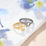Henkilökohtainen Mini Double Initials Design Ring Dainty Korut Syntymäpäivä Vuosipäivä Äitienpäivä lahja äidille tyttöystävä sisaret