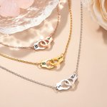 Collier Forme de Menottes de Police Personnalisé avec 2 Initiales Gravées Cadeau Anniversaire Saint-Valentin pour Couples Femme Policière