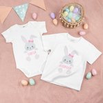 Maglietta a maniche corte o body per neonati con coniglietto di Pasqua personalizzato con nome 100% cotone regalo perfetto per bambini