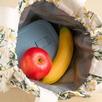 Personalised Embroidered Daisy Drawstring Lunch Bag with Engraved Name and Pockets Birthday Back to School Picnic Gift for Women Kids